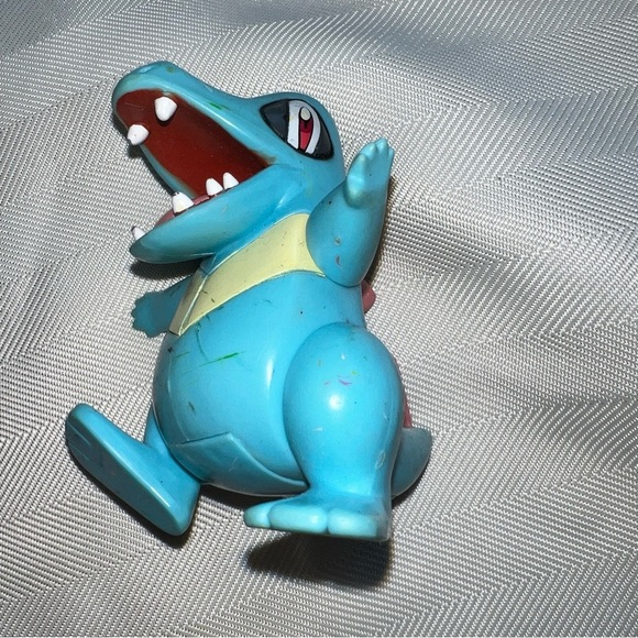 Nintendo Jakks Pacific Pokemon Poseable 3" Inch Totodile Action Figure 2007 - Picture 1 of 8